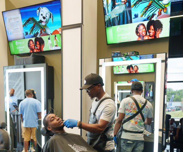 Display Media Commercials (economy)